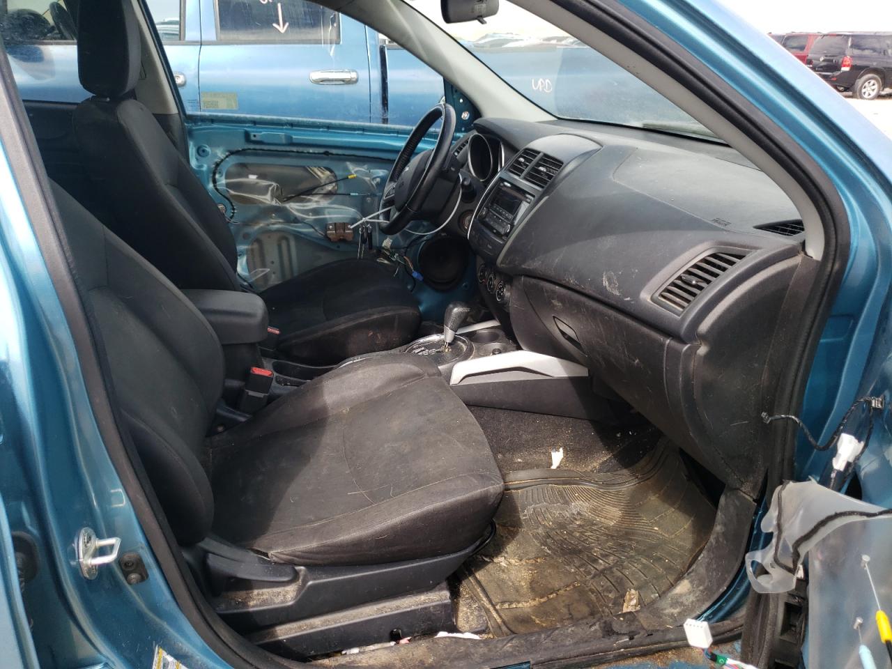 Photo 5 from auction – 2014 MITSUBISHI OUTLANDER with VIN 4A4AP3AU2EE013287