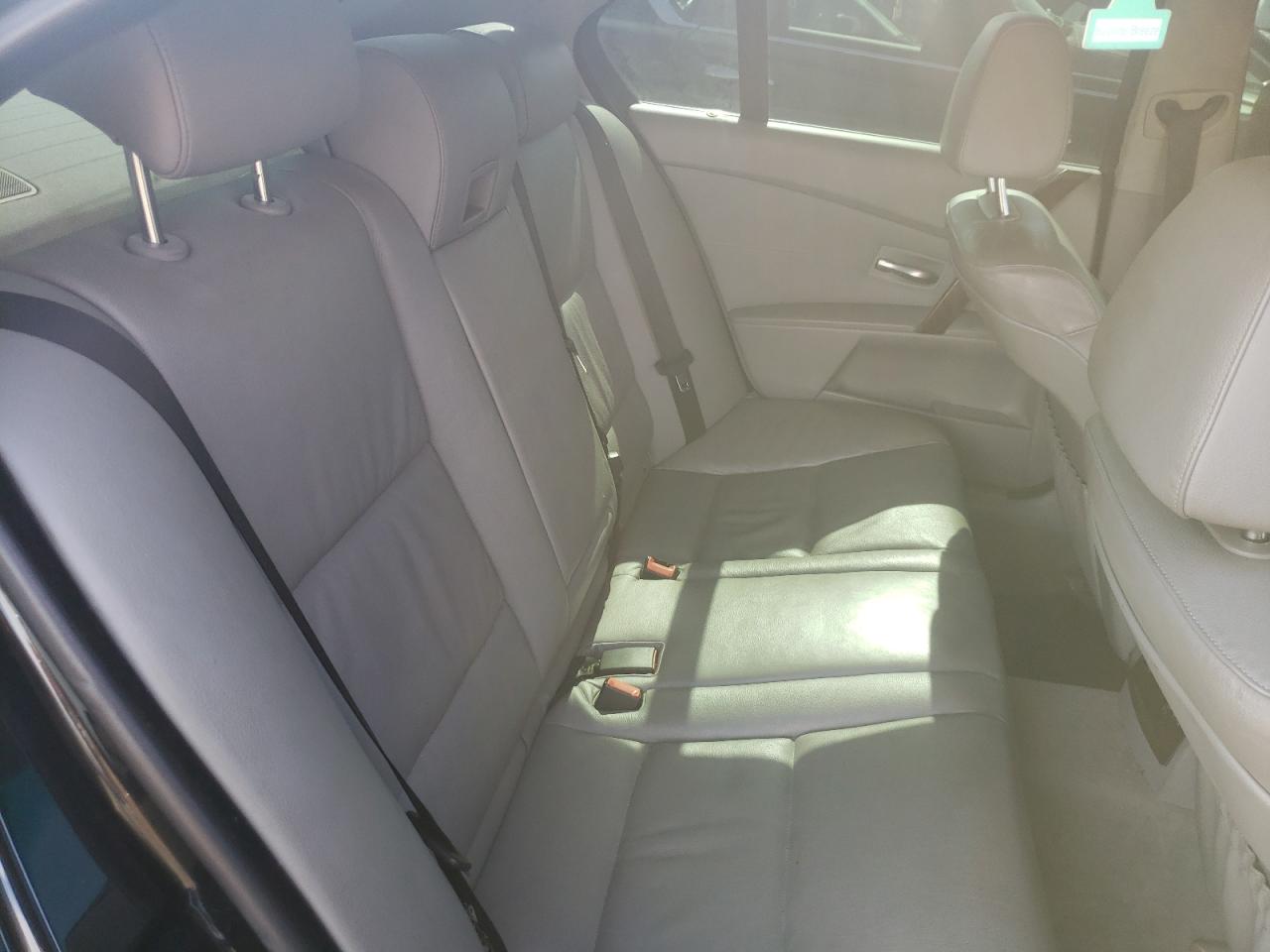 Photo 6 from auction – 2006 BMW 525 XI with VIN WBANF33516CS35203