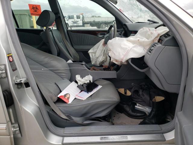 Photo 5 from auction – 2000 MERCEDES-BENZ E 320 with VIN WDBJF65J1YA984349