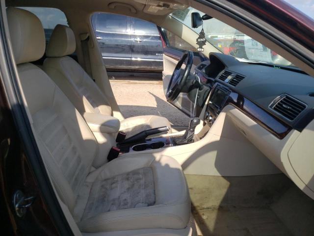 Photo 5 from auction – 2013 VOLKSWAGEN PASSAT SEL with VIN 1VWCN7A35DC066982