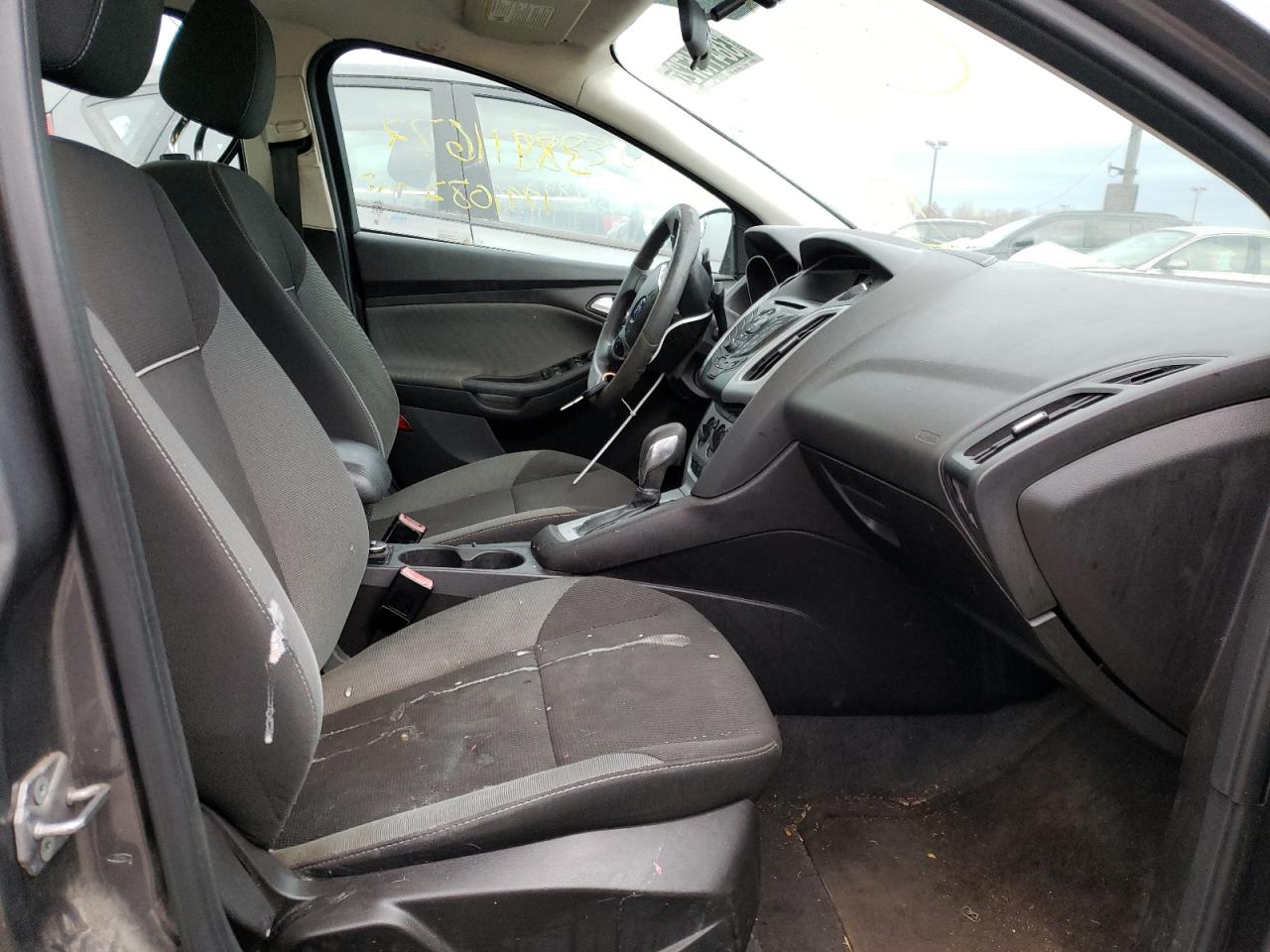 Photo 5 from auction – 2012 FORD FOCUS SE with VIN 1FAHP3F24CL128226