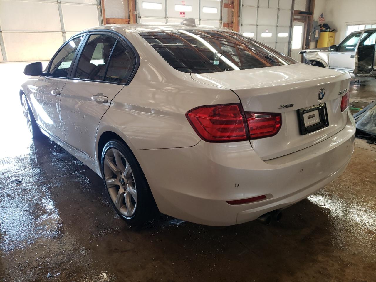 Photo 3 from auction – 2015 BMW 328 XI with VIN WBA3B3G57FNT17891