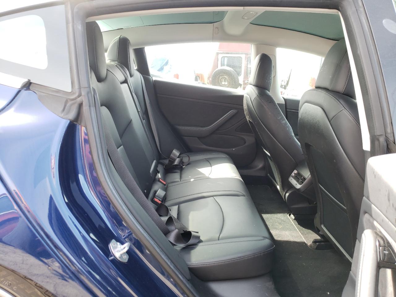 Photo 6 from auction – 2018 TESLA MODEL 3 with VIN 5YJ3E1EA2JF003720