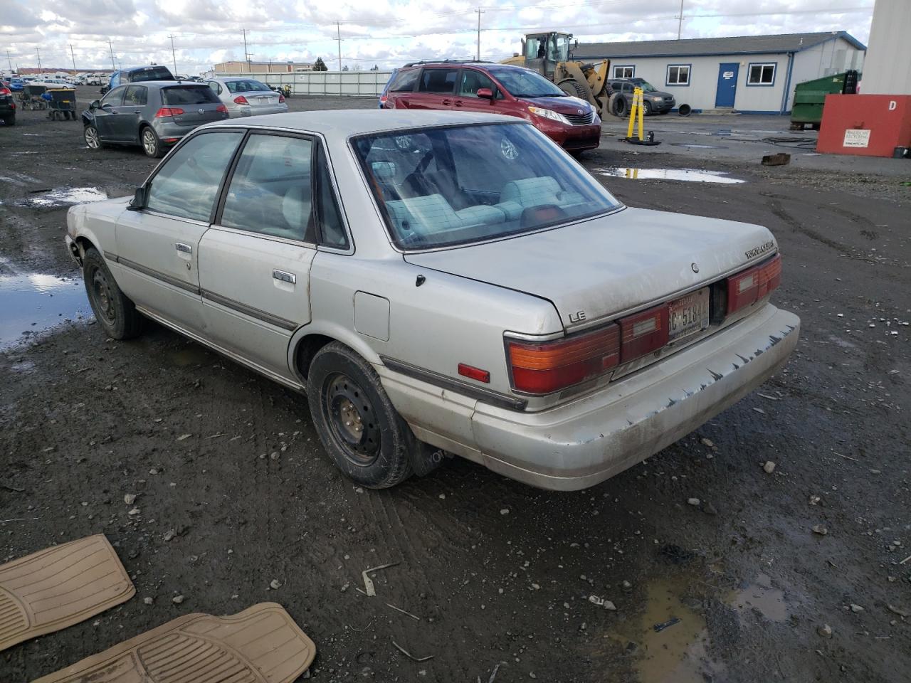 Photo 3 from auction – 1987 TOYOTA CAMRY LE with VIN JT2SV22E2H0075382