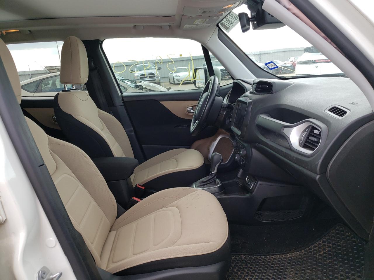 Photo 5 from auction – 2018 JEEP RENEGADE L with VIN ZACCJABB7JPH81867