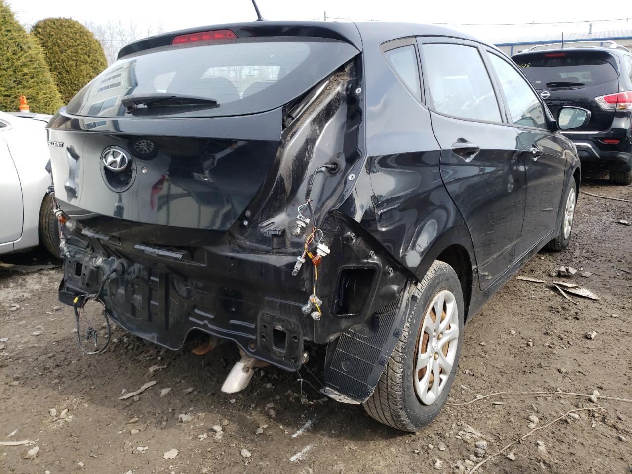 Photo 4 from auction – 2013 HYUNDAI ACCENT with VIN KMHCT5AE0DU089235