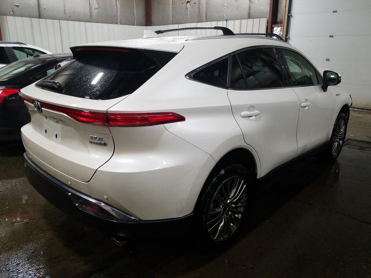 Photo 4 from auction – 2021 TOYOTA VENZA LE with VIN JTEAAAAH4MJ001689