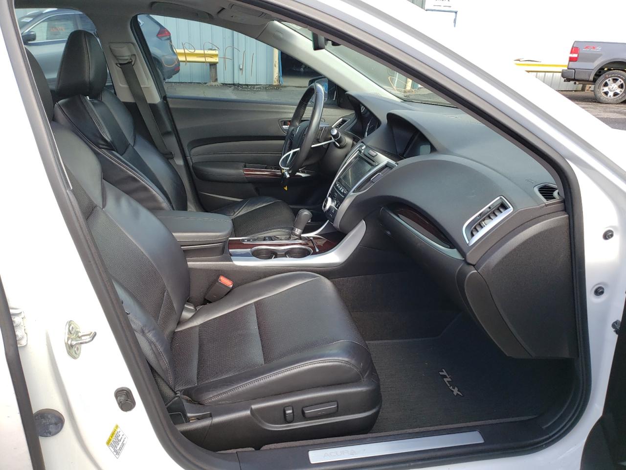 Zdjęcie 5 z aukcji – 2015 ACURA TLX TECH z VIN 19UUB1F55FA008006