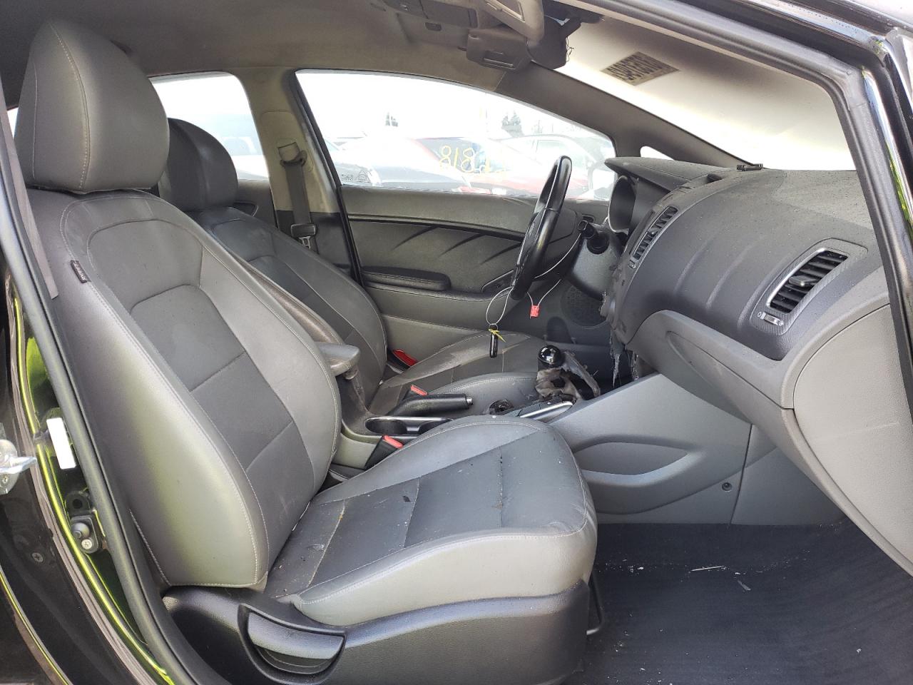 Photo 5 from auction – 2017 KIA FORTE EX with VIN 3KPFL4A85HE055883