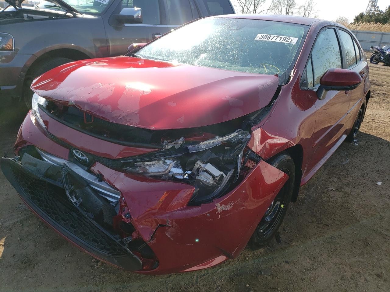 Photo 2 from auction – 2022 TOYOTA COROLLA LE with VIN 5YFEPMAE6NP284055