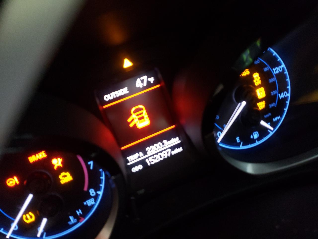 Photo 8 from auction – 2015 TOYOTA COROLLA L with VIN 2T1BURHE2FC395394