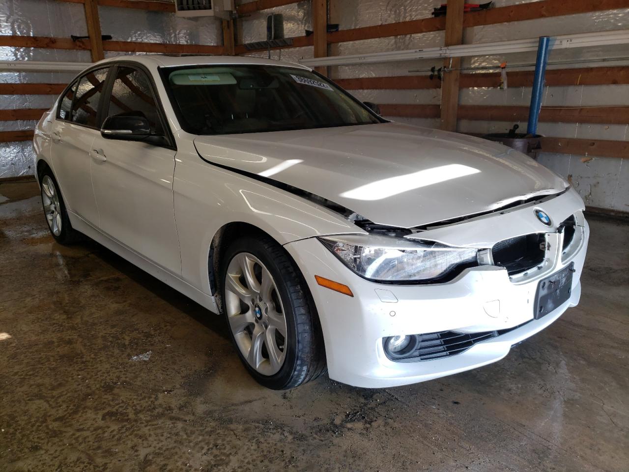 BMW 328 XI 2015 with VIN WBA3B3G57FNT17891 - Photo from auction
