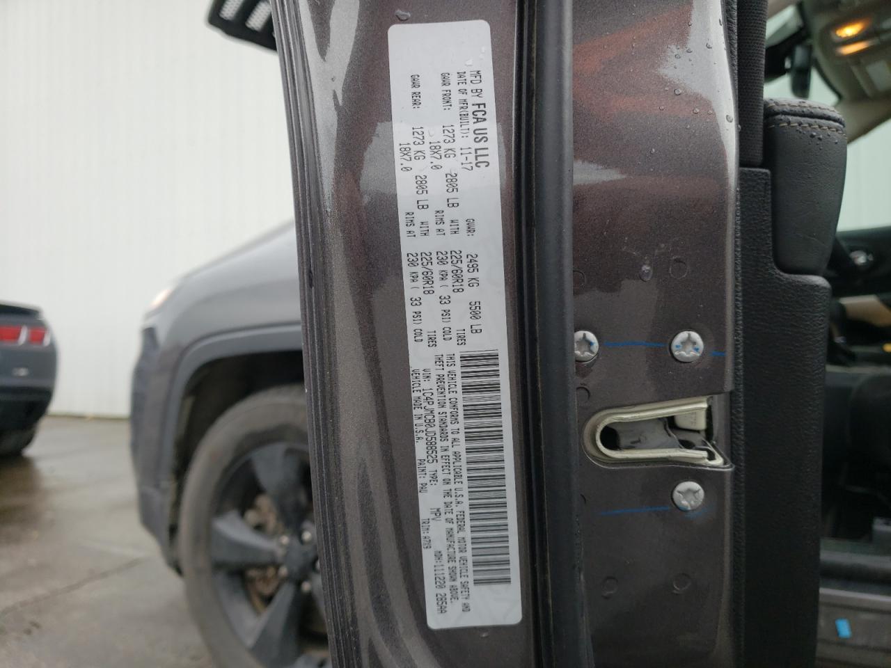 Photo 10 from auction – 2018 JEEP CHEROKEE L with VIN 1C4PJMCB0JD588525