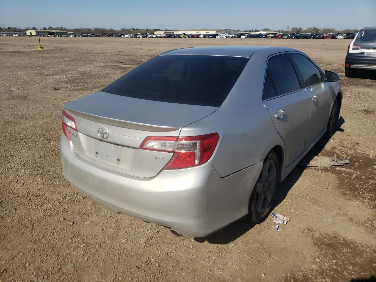 Photo 4 from auction – 2014 TOYOTA CAMRY L with VIN 4T1BF1FK3EU433281