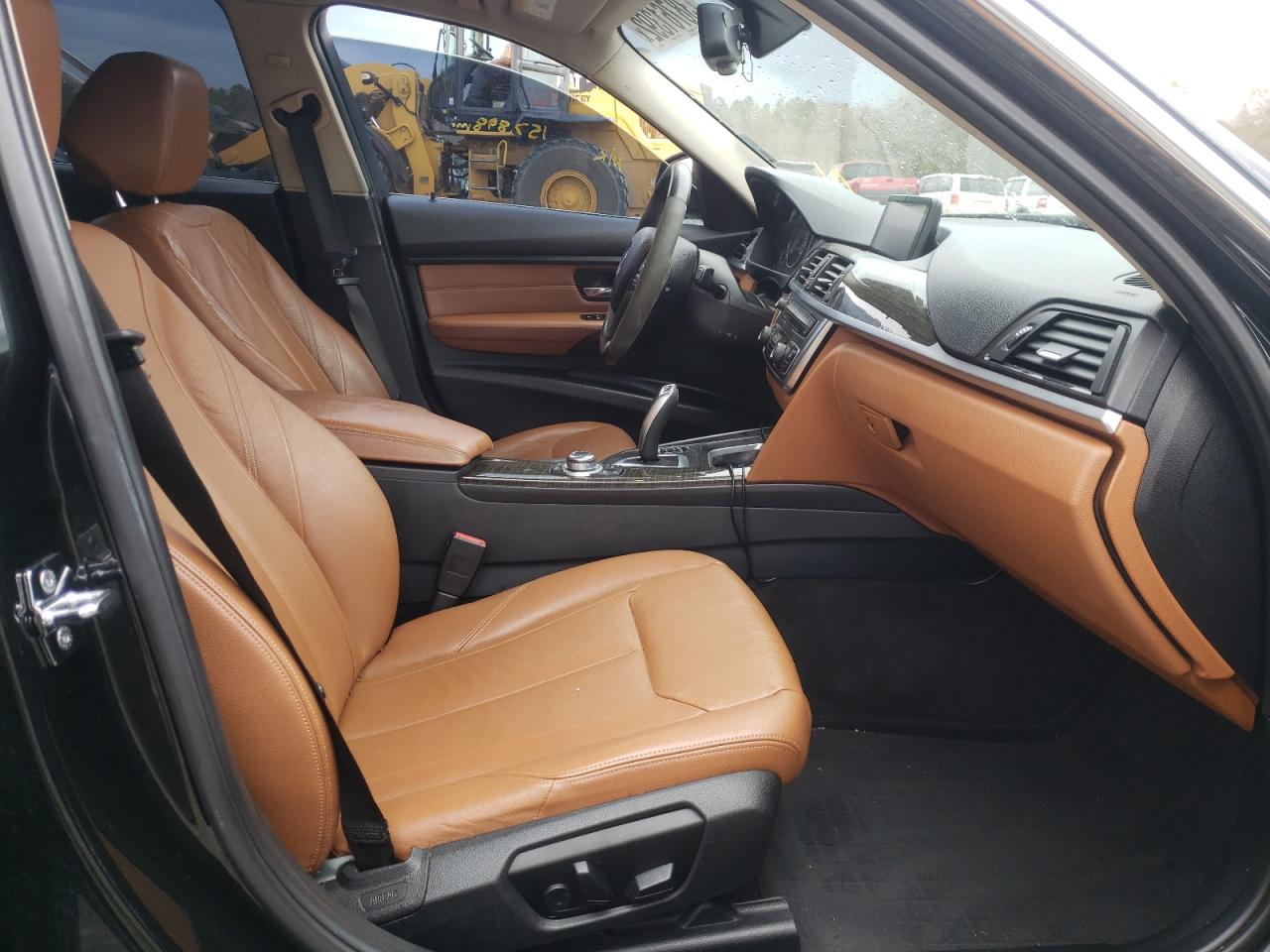 Photo 5 from auction – 2013 BMW 328 I with VIN WBA3A5C55DF350478
