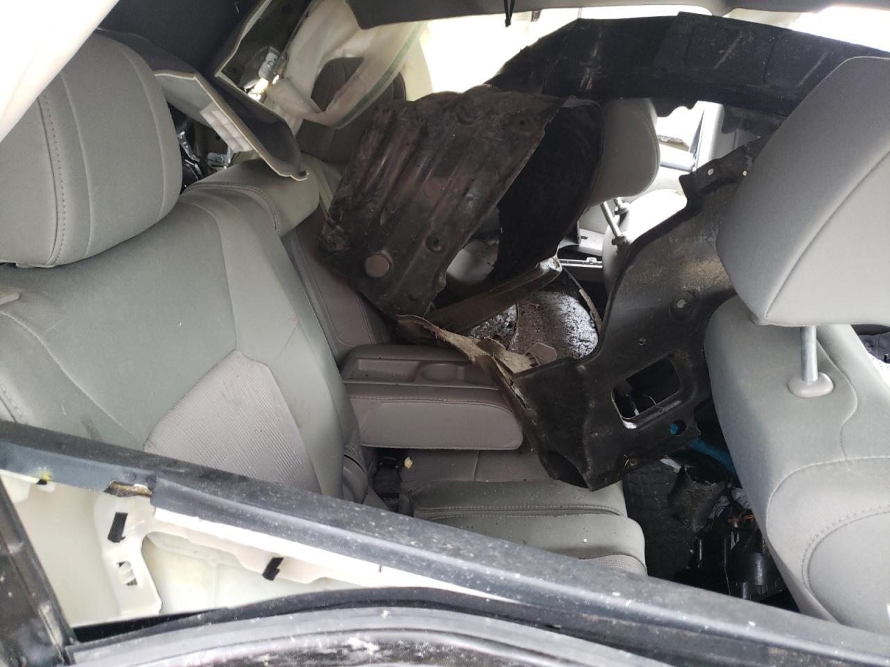 Photo 6 from auction – 2015 HONDA PILOT EX with VIN 5FNYF4H42FB039599