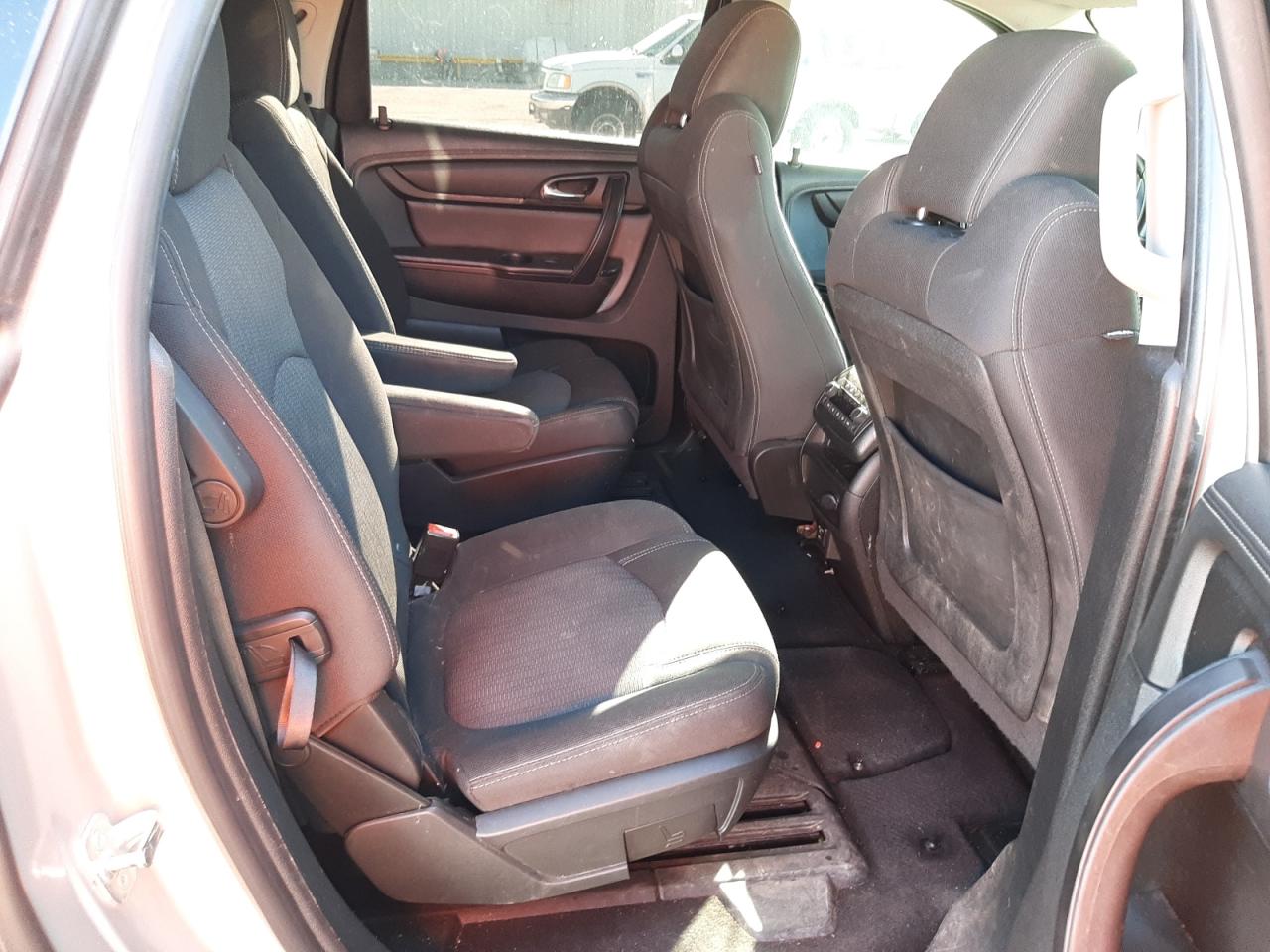 Photo 6 from auction – 2014 CHEVROLET TRAVERSE L with VIN 1GNKVHKD8EJ367858