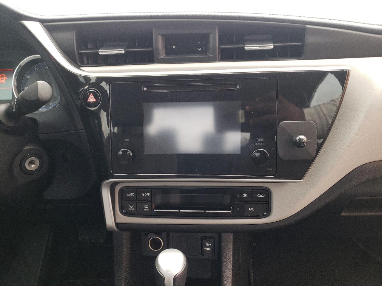 Photo 9 from auction – 2019 TOYOTA COROLLA L with VIN 5YFBURHE8KP935745