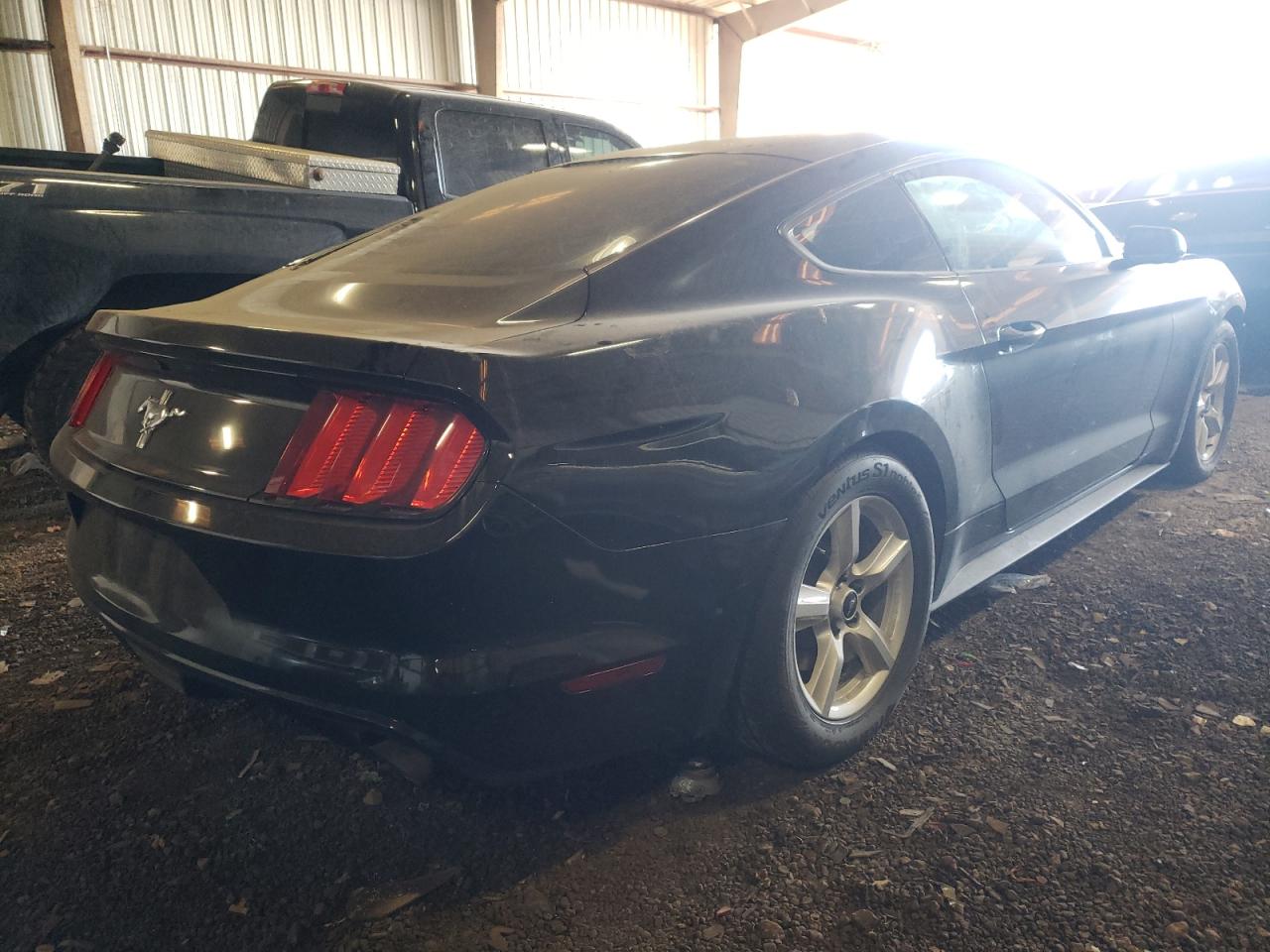 Photo 4 from auction – 2017 FORD MUSTANG with VIN 1FA6P8AM0H5210074