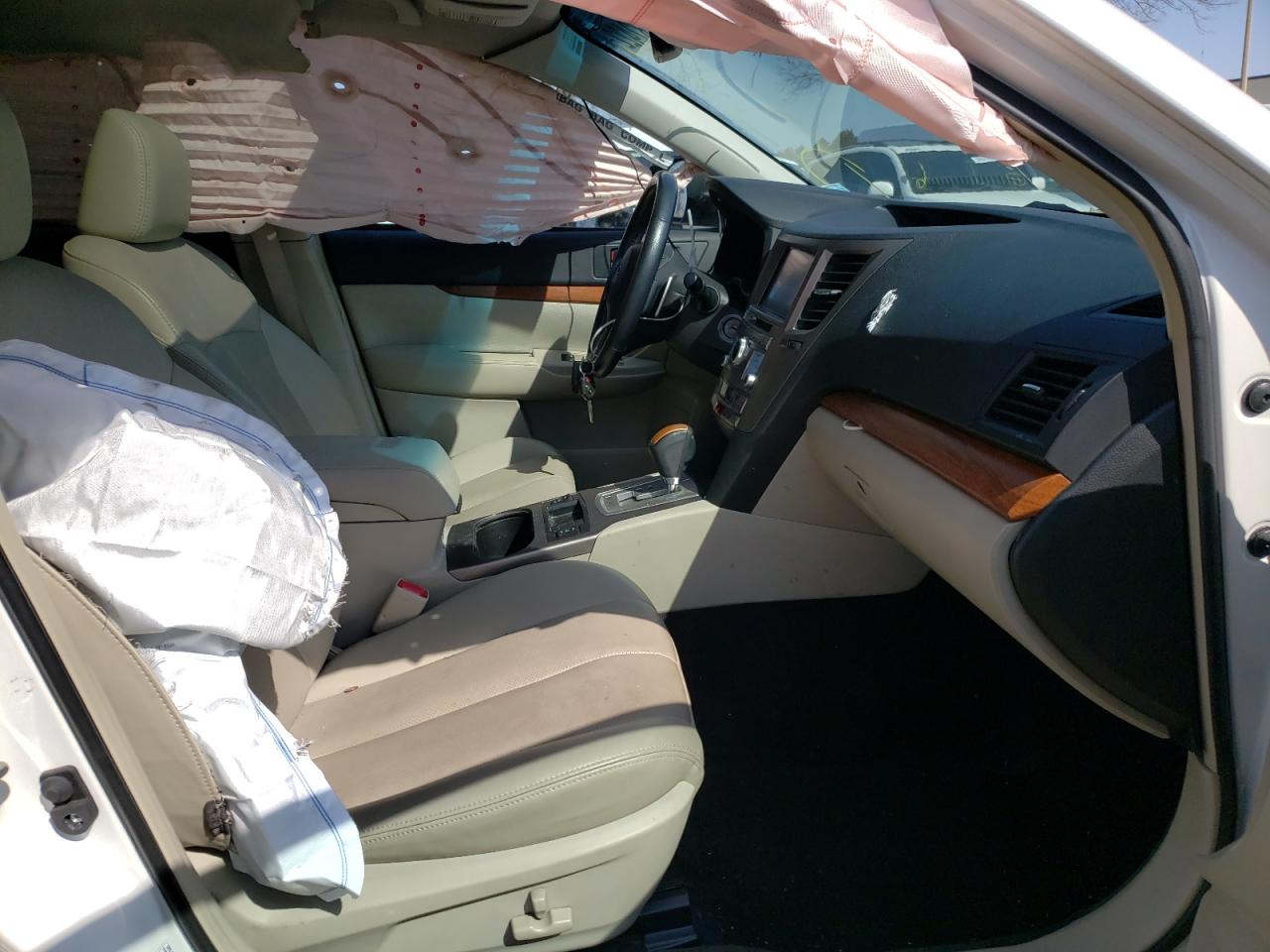 Photo 5 from auction – 2013 SUBARU OUTBACK 3. with VIN 4S4BRDLC5D2231462