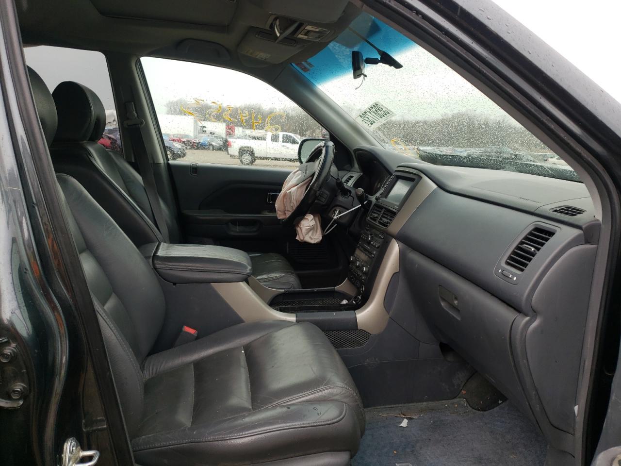 Photo 5 from auction – 2006 HONDA PILOT EX with VIN 5FNYF287X6B014142