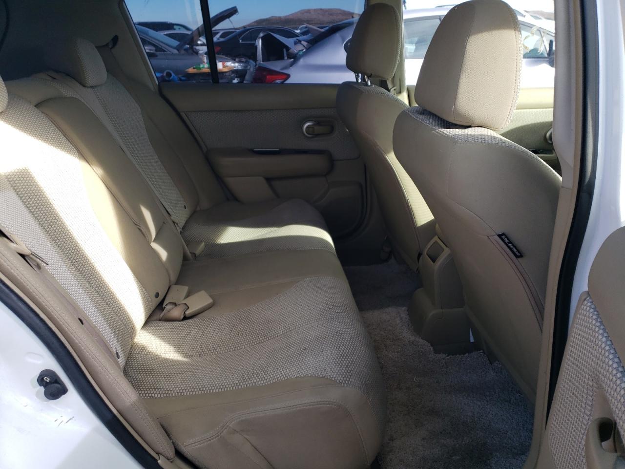 Photo 6 from auction – 2009 NISSAN VERSA S with VIN 3N1BC13E39L407892