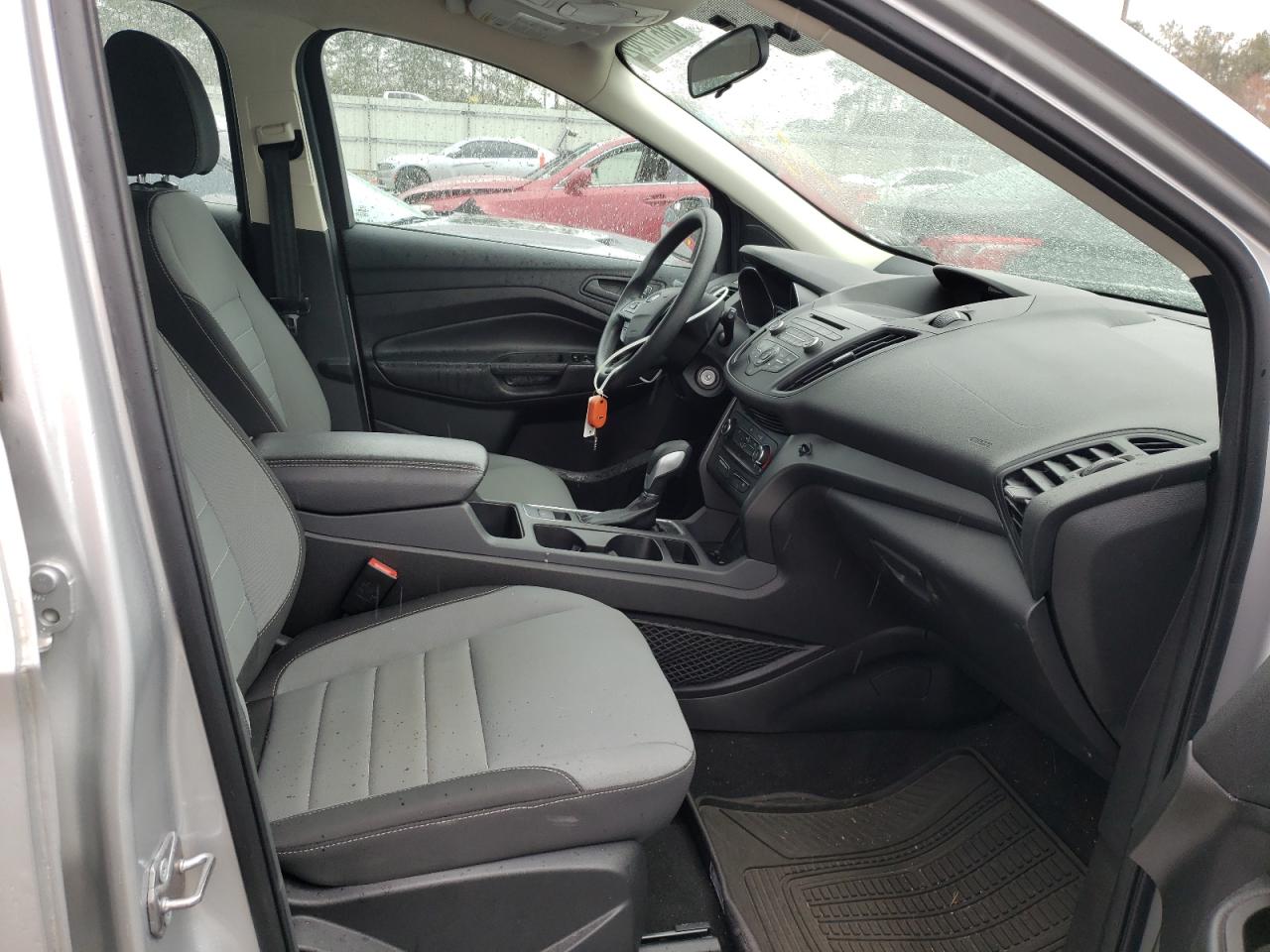 Photo 5 from auction – 2017 FORD ESCAPE S with VIN 1FMCU0F7XHUD56977