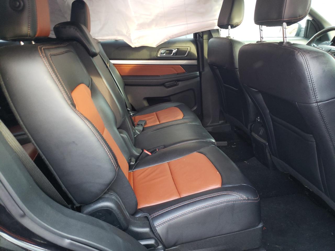 Photo 6 from auction – 2019 FORD EXPLORER X with VIN 1FM5K8D88KGA35437