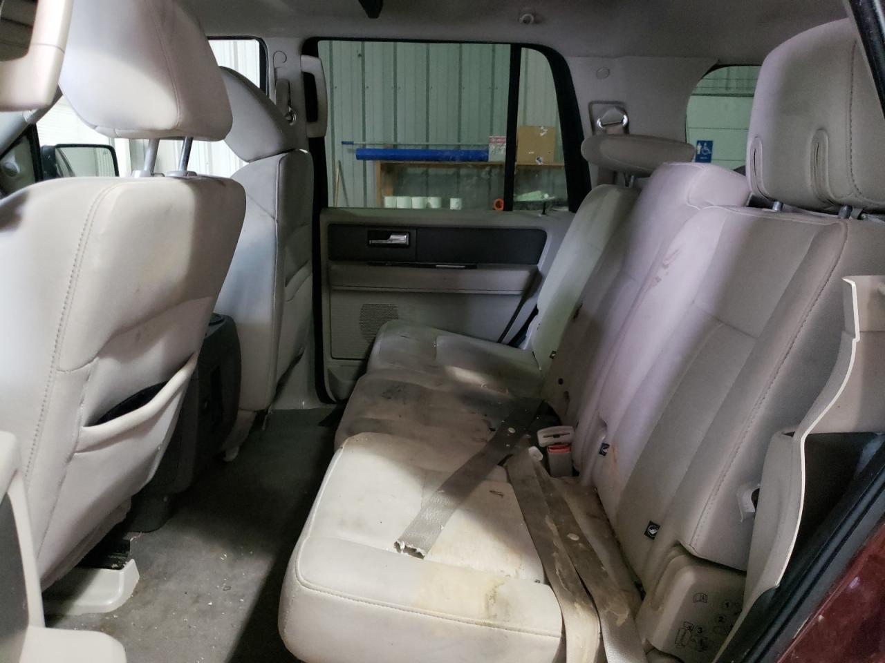 Photo 6 from auction – 2010 FORD EXPEDITION with VIN 1FMJU1F5XAEB68472