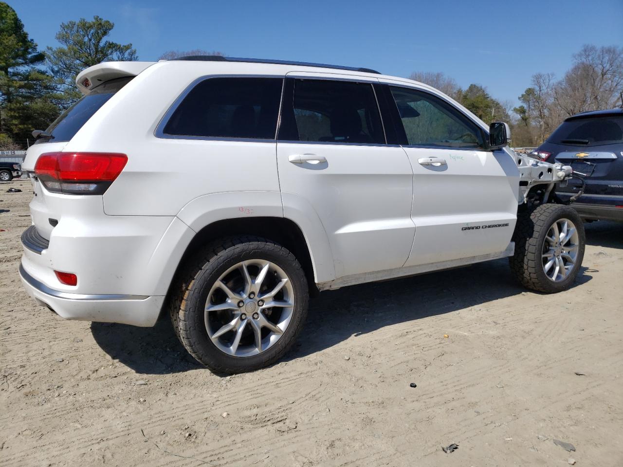 Photo 4 from auction – 2016 JEEP GRAND CHER with VIN 1C4RJFJG3GC396226