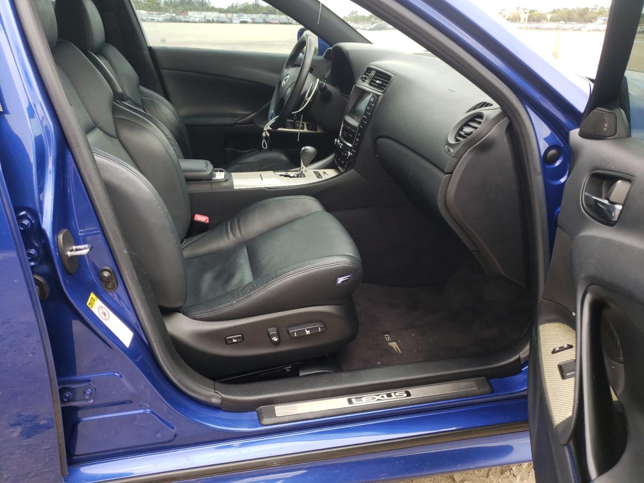Photo 5 from auction – 2010 LEXUS IS F with VIN JTHBP5C20A5007029