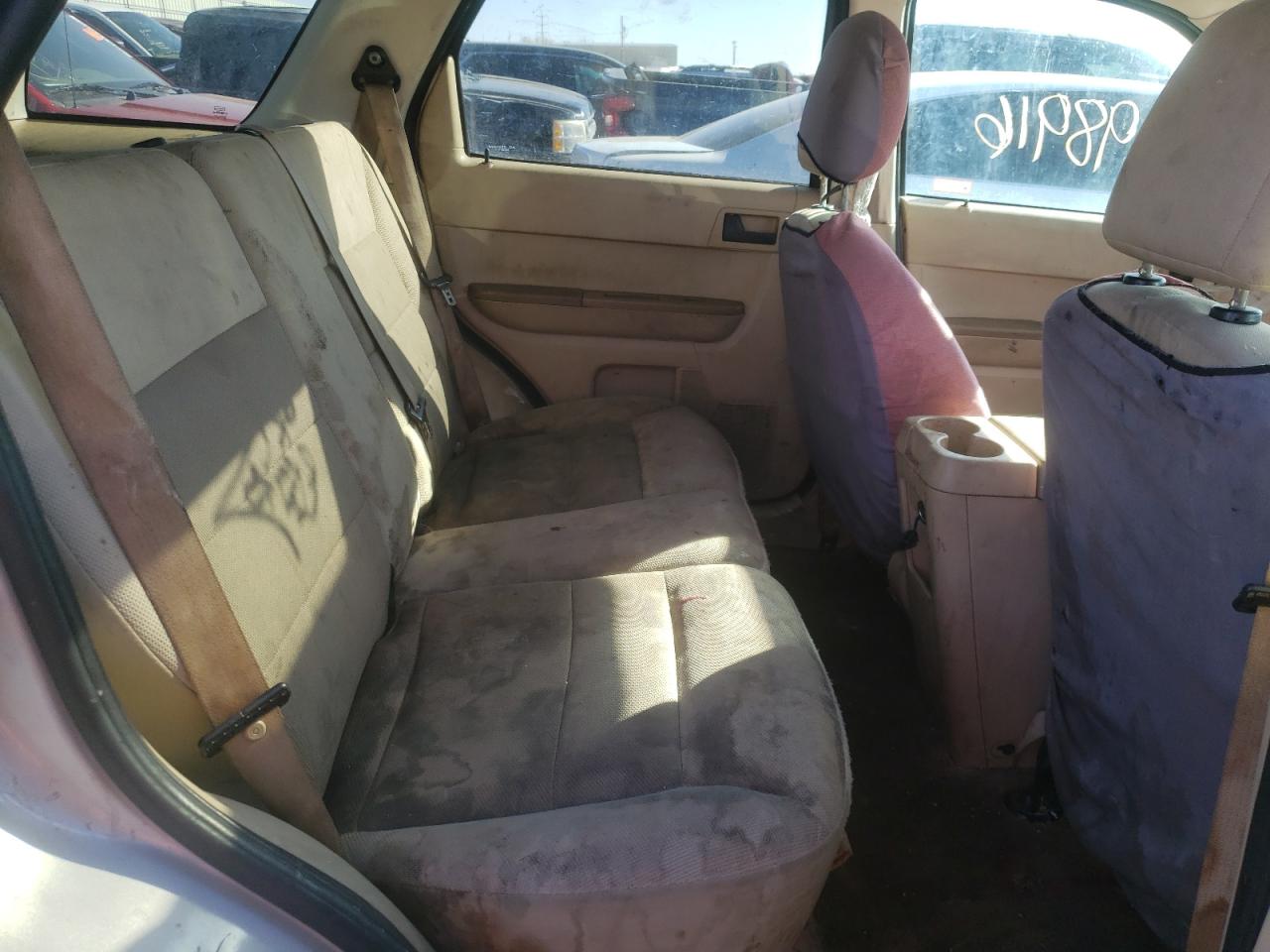 Photo 6 from auction – 2008 FORD ESCAPE XLT with VIN 1FMCU03198KD32763