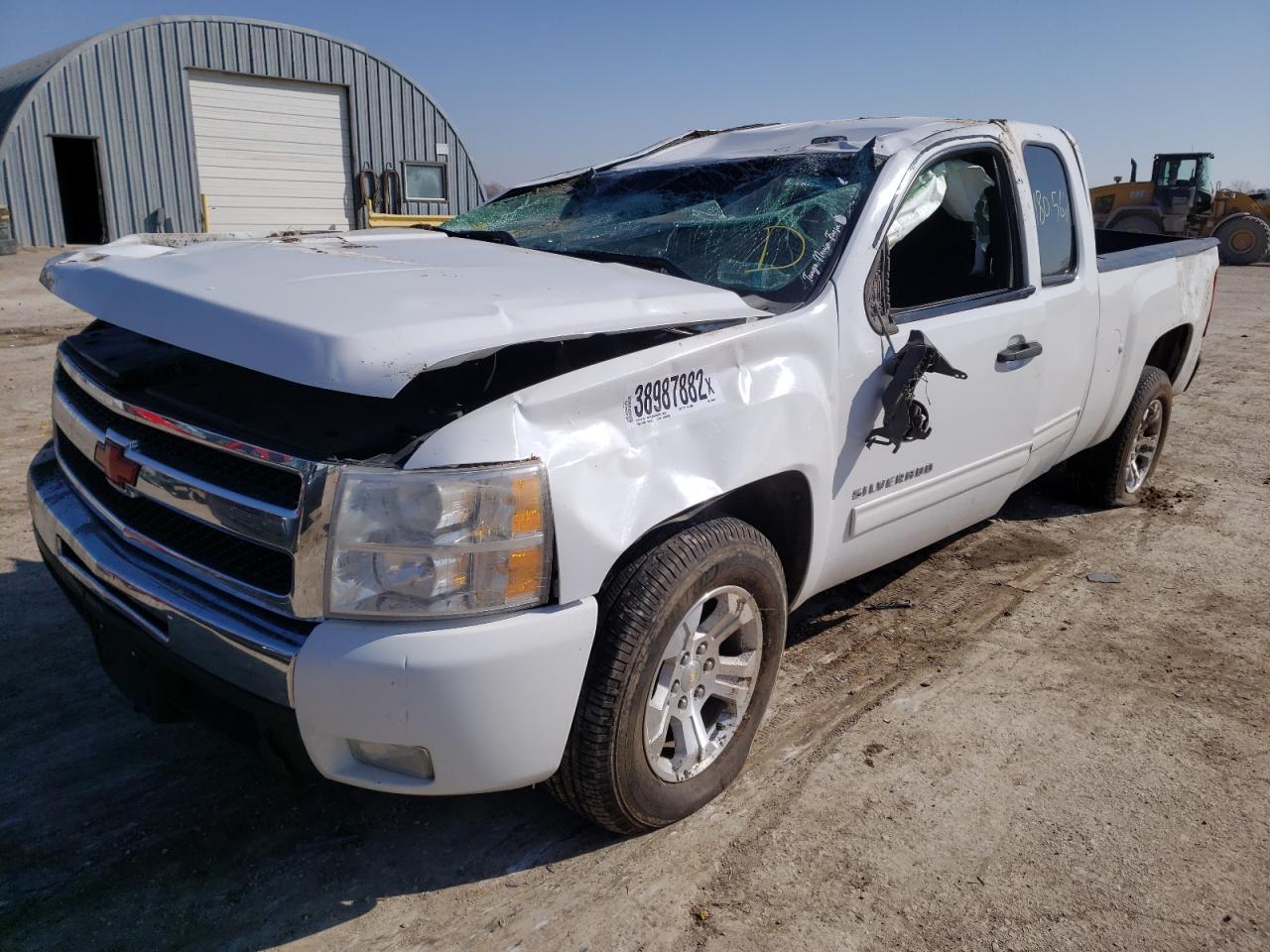 Photo 2 from auction – 2011 CHEVROLET SILVERADO with VIN 1GCRCSE00BZ294467