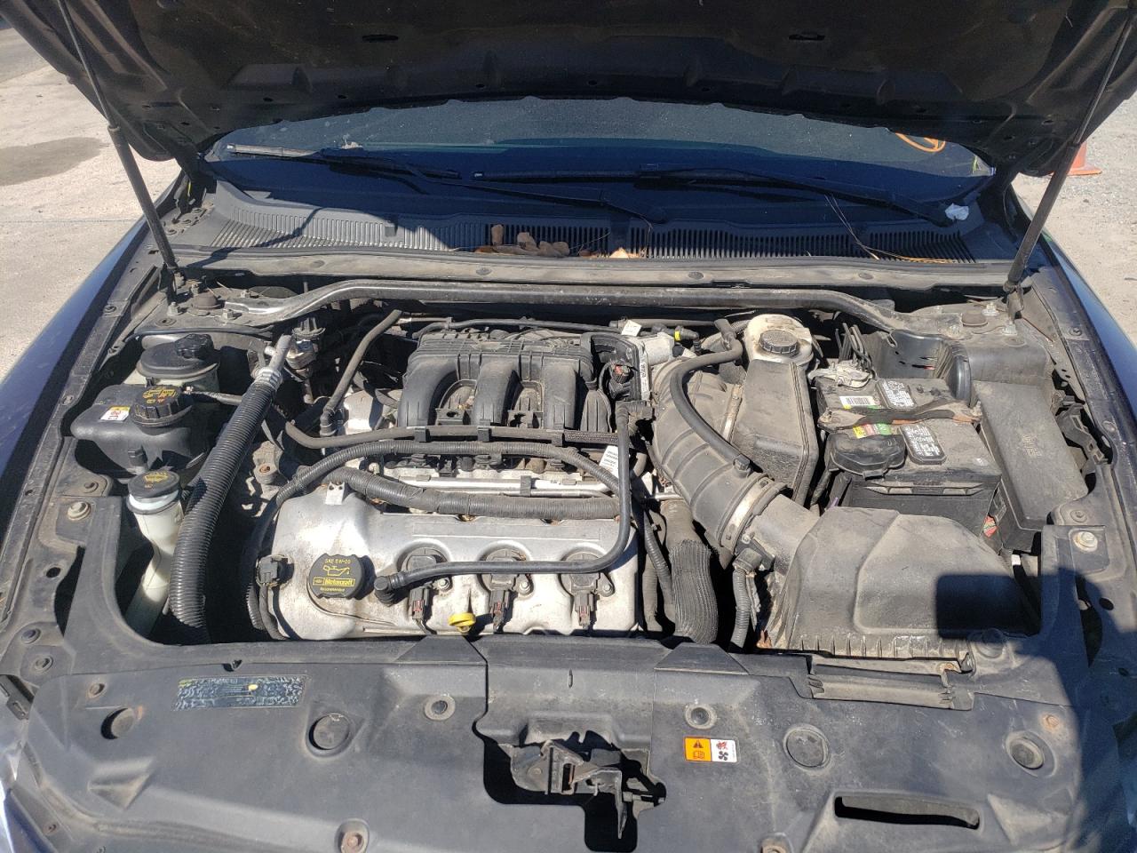 Photo 7 from auction – 2011 FORD TAURUS SEL with VIN 1FAHP2EW1BG114029