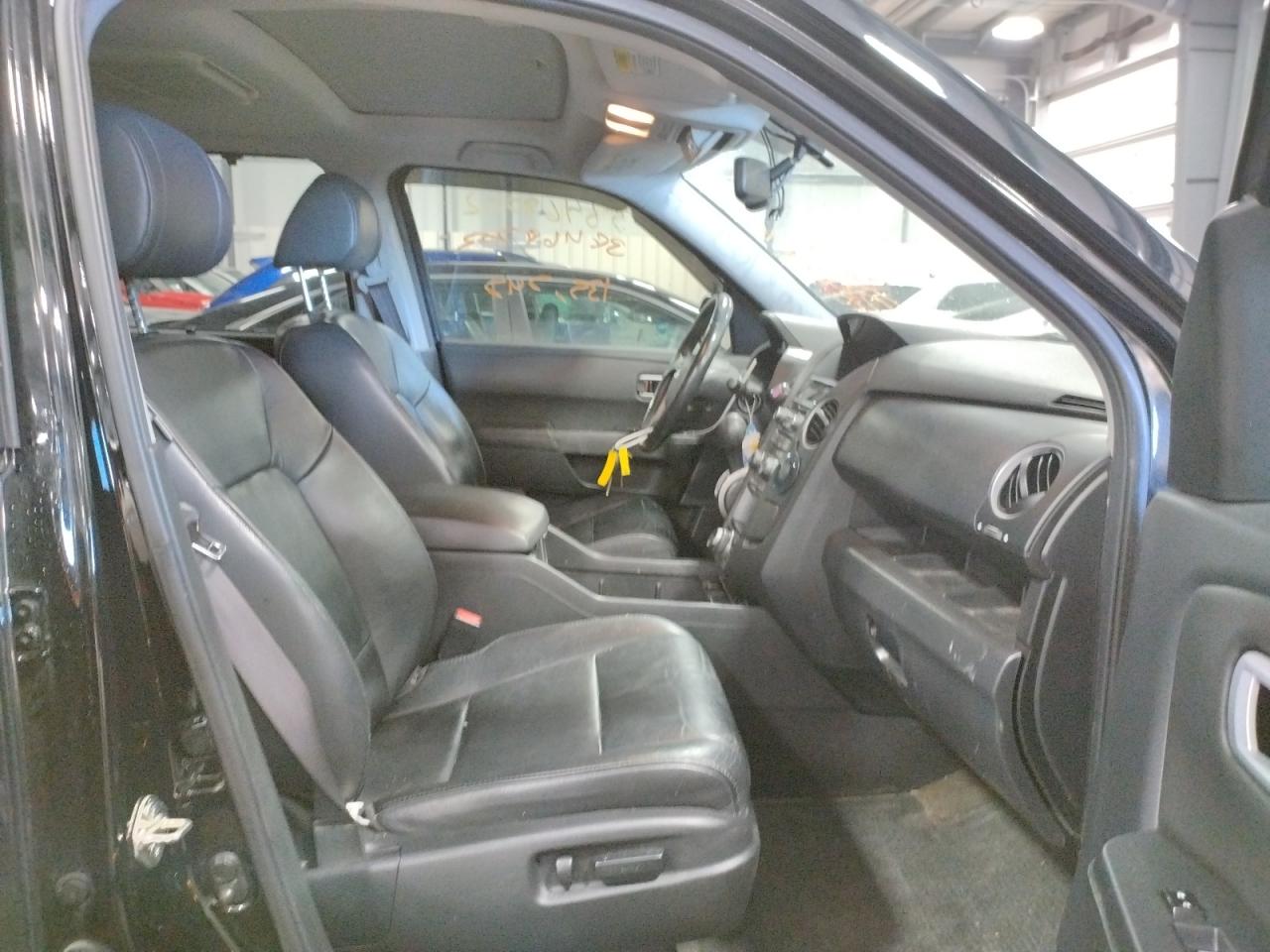 Photo 5 from auction – 2014 HONDA PILOT TOUR with VIN 5FNYF4H98EB006858