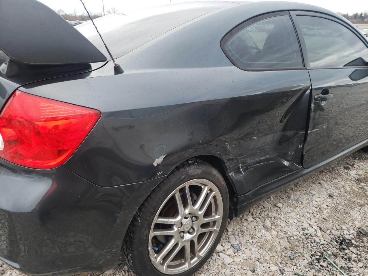 Photo 9 from auction – 2005 TOYOTA SCION TC with VIN JTKDE177350004782