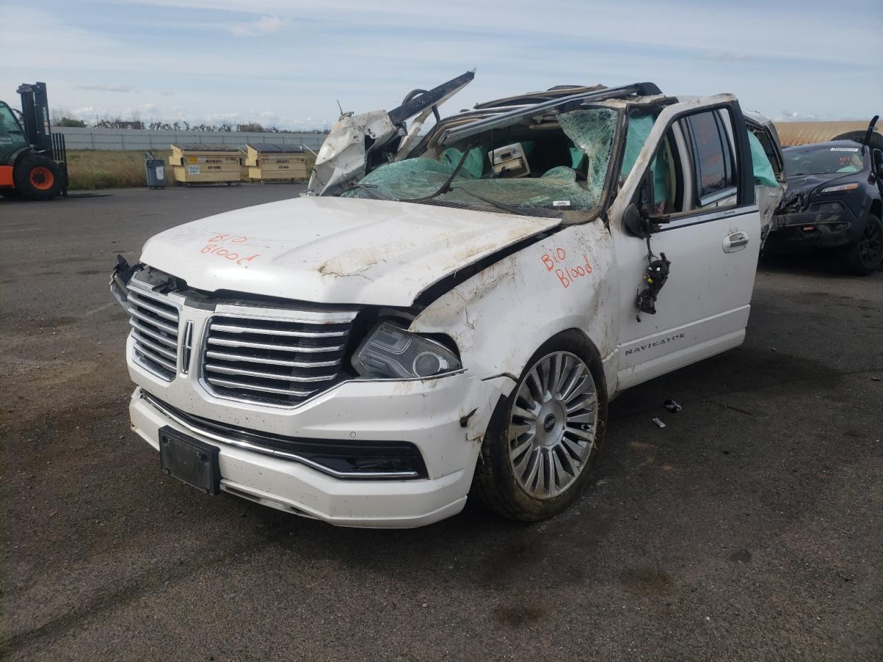 Foto 2 de la subasta – 2015 LINCOLN NAVIGATOR con VIN 5LMJJ3HT2FEJ05029