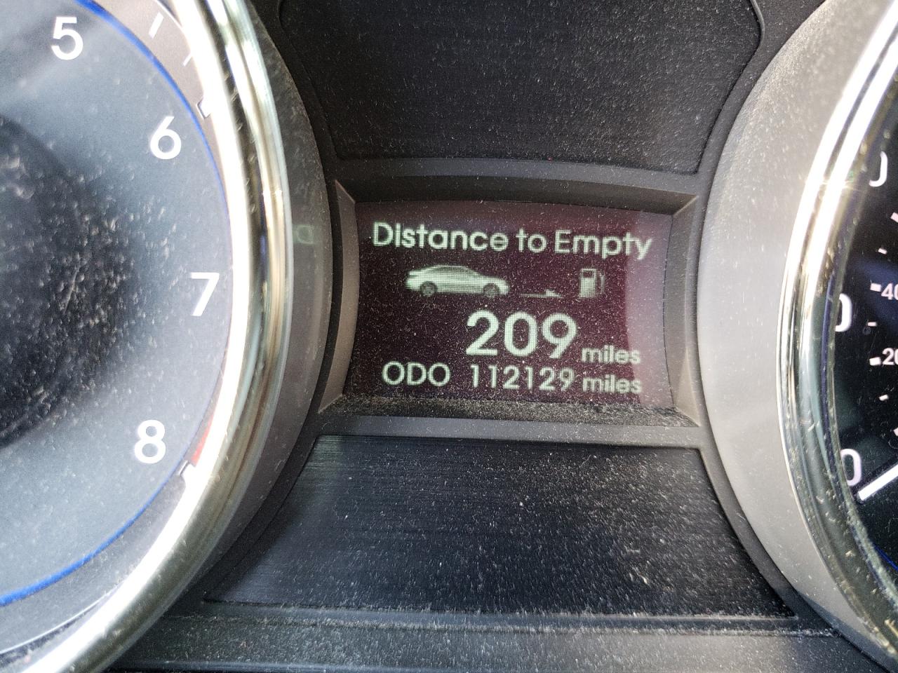 Photo 8 from auction – 2011 HYUNDAI SONATA SE with VIN 5NPEC4AC0BH155019