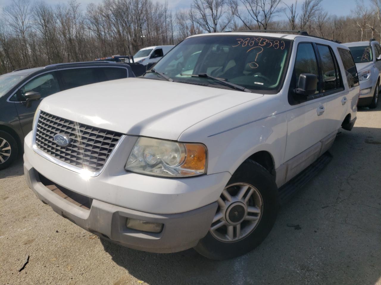 Photo 2 from auction – 2003 FORD EXPEDITION with VIN 1FMRU15W63LB26103