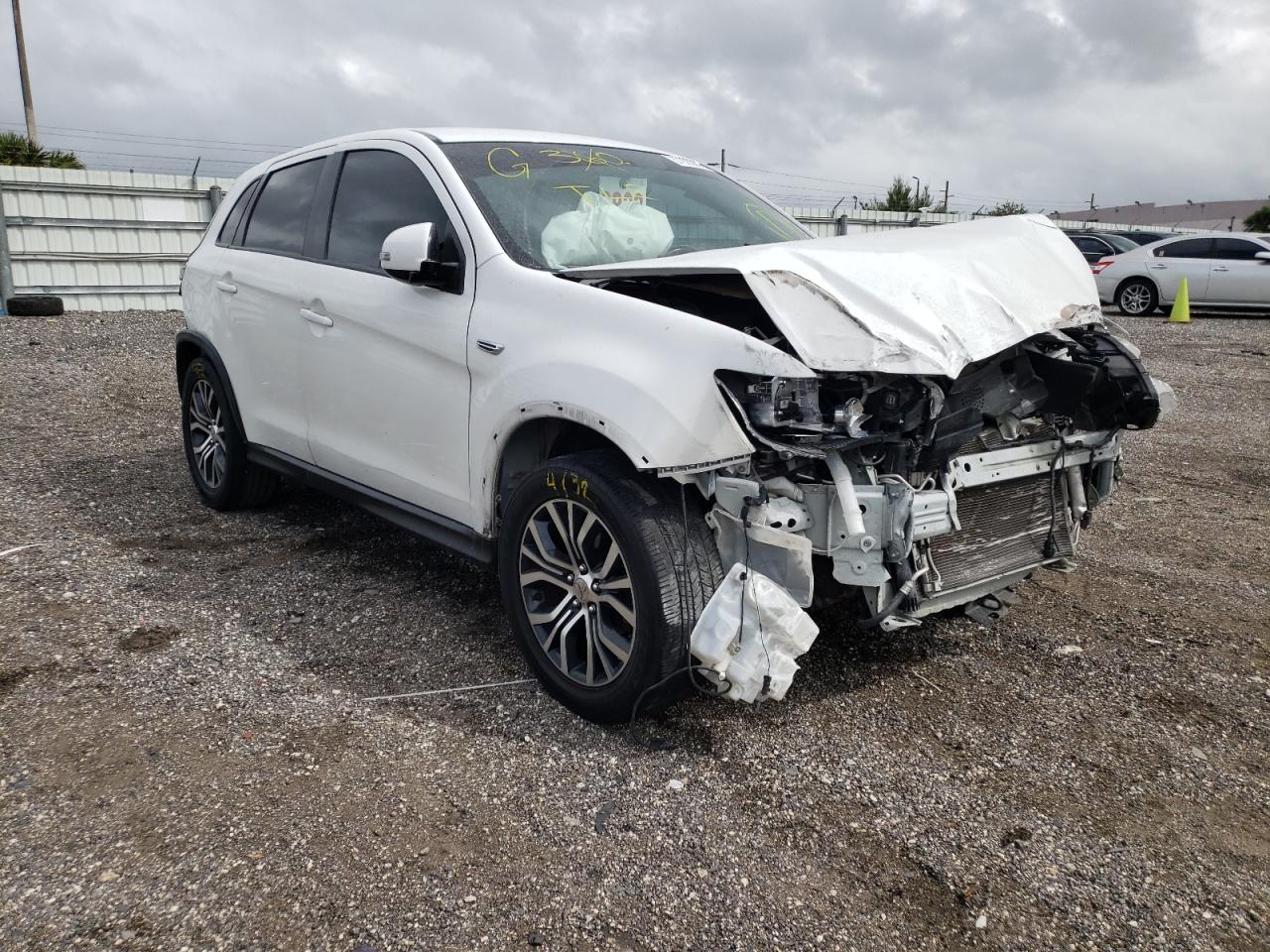 MITSUBISHI OUTLANDER 2017 with VIN JA4AP3AU8HZ002566 - Photo from auction