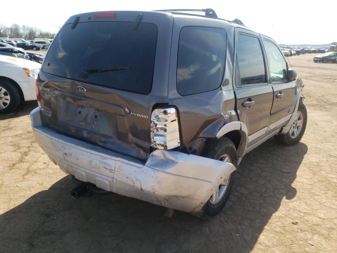 Photo 4 from auction – 2006 FORD ESCAPE HEV with VIN 1FMCU96H86KD56336