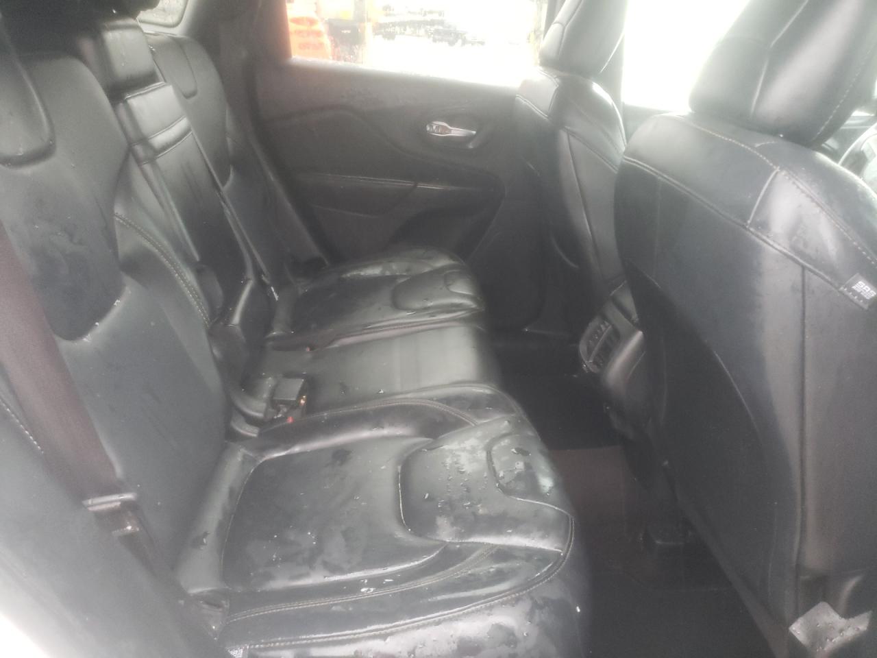 Photo 6 from auction – 2016 JEEP CHEROKEE L with VIN 1C4PJLDB9GW200505
