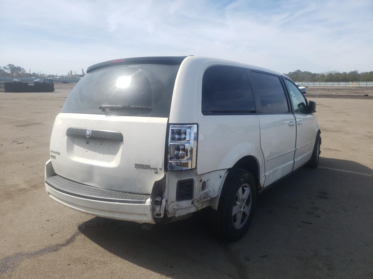 Photo 4 from auction – 2010 DODGE GRAND CARA with VIN 2D4RN4DE1AR395791
