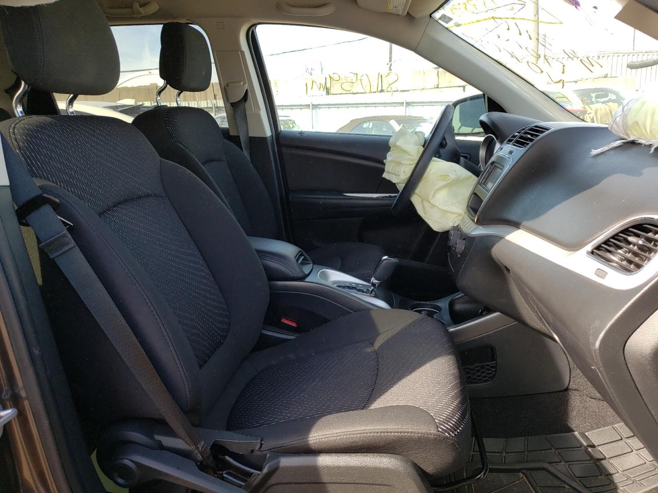 Photo 5 from auction – 2018 DODGE JOURNEY SE with VIN 3C4PDCAB4JT353110