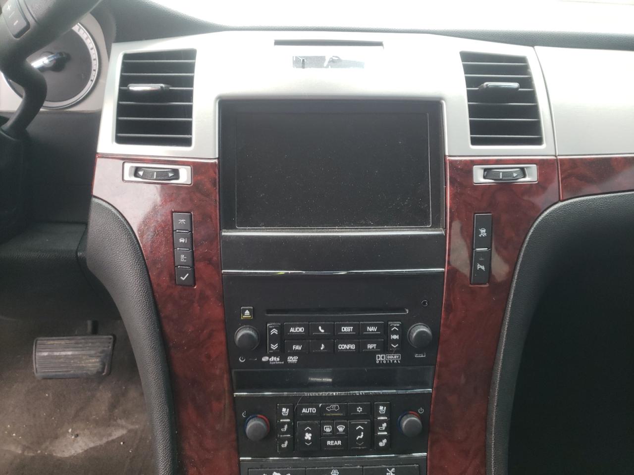 Photo 9 from auction – 2011 CADILLAC ESCALADE E with VIN 1GYS4HEF0BR285381