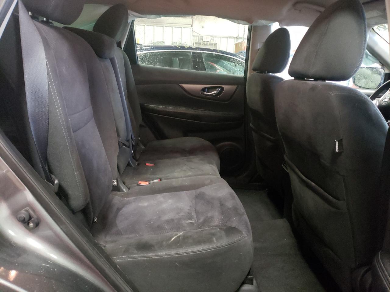 Photo 6 from auction – 2015 NISSAN ROGUE S with VIN KNMAT2MV2FP545940