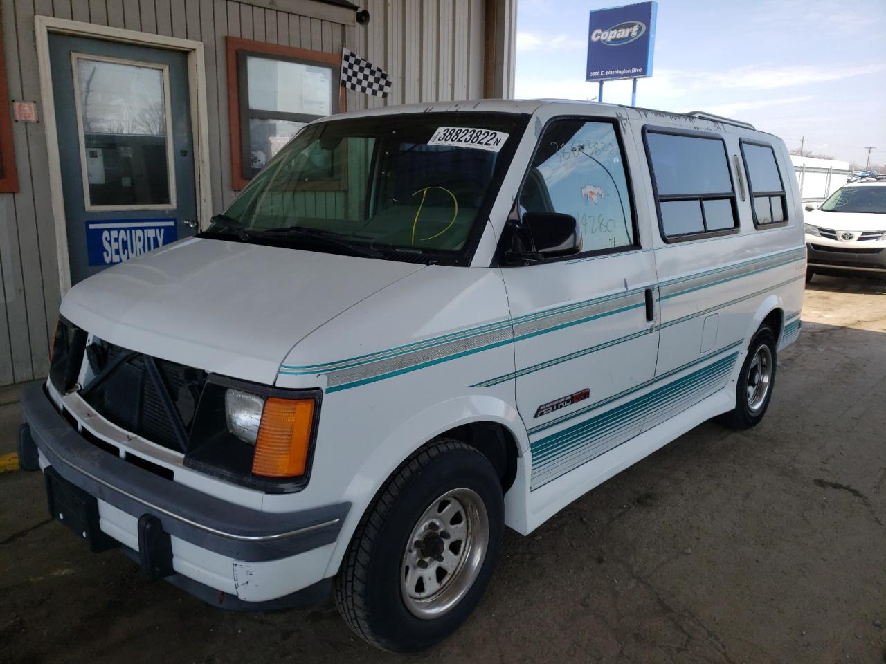 Photo 2 from auction – 1994 CHEVROLET ASTRO with VIN 1GBDM19Z8RB218822