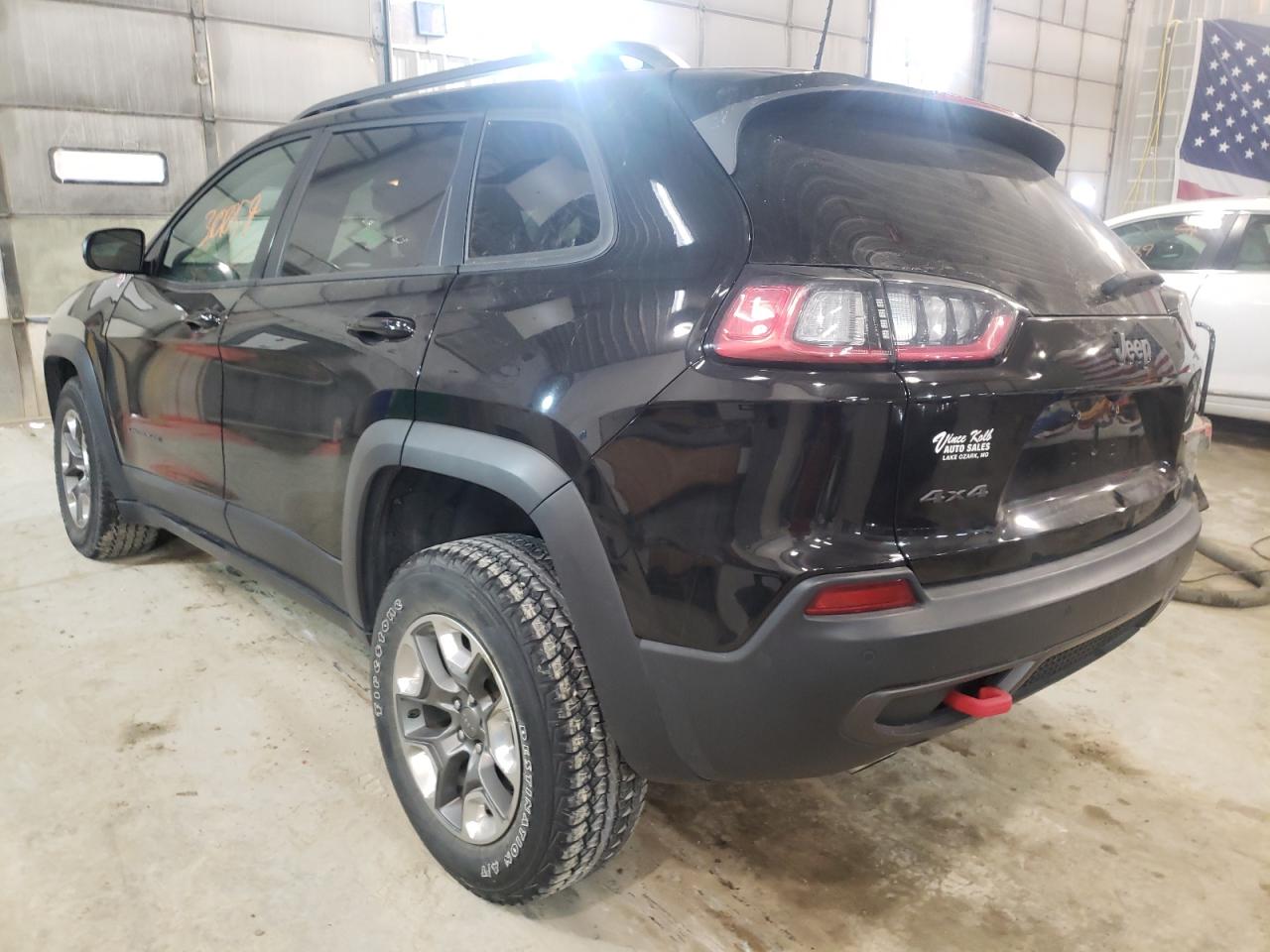 Photo 3 from auction – 2019 JEEP CHEROKEE T with VIN 1C4PJMBN2KD200949