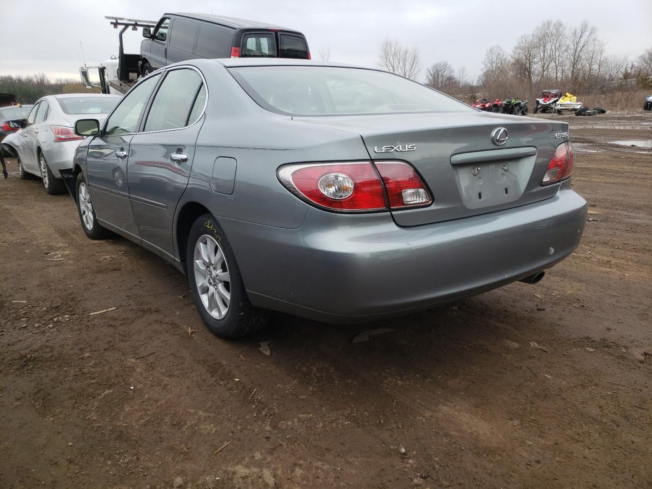 Photo 3 from auction – 2004 LEXUS ES 330 with VIN JTHBA30G045024939
