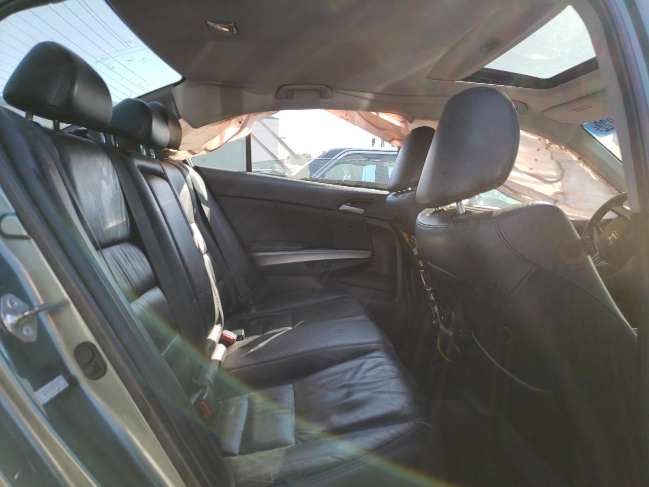 Photo 6 from auction – 2010 HONDA ACCORD EXL with VIN 1HGCP2F84AA112623